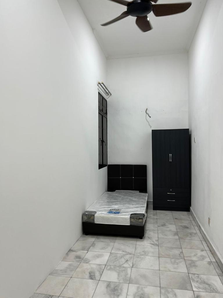 Frinza 04 - Single (Eco) view 2